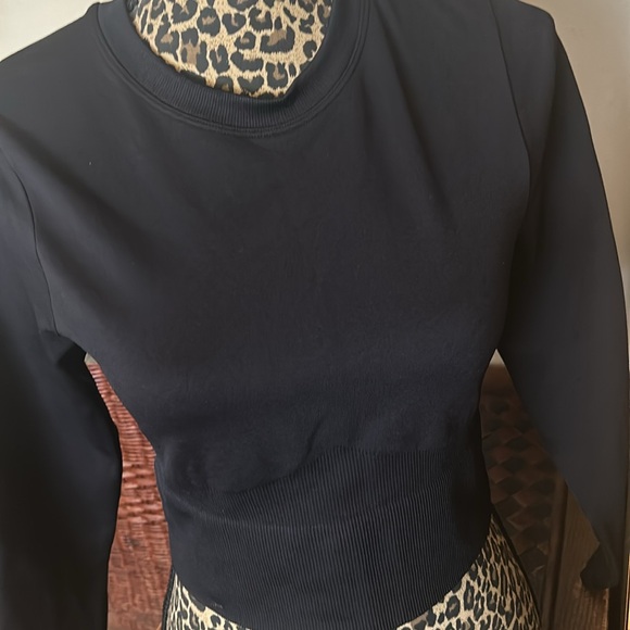 Pink vs control crop top size medium workout compression new - Picture 17 of 17